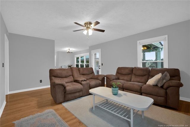 1928 Daphne Circle, Fayetteville, NC 28304
