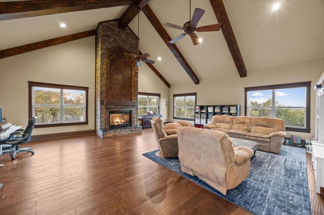 315 Rancho Bueno DR, Georgetown, TX 78628
