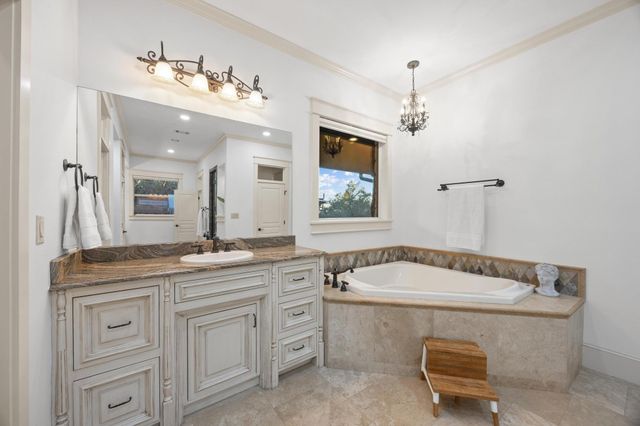 315 Rancho Bueno DR, Georgetown, TX 78628