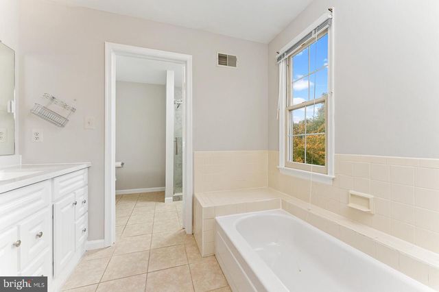 417 MADISON FOREST DR, Herndon, VA 20170