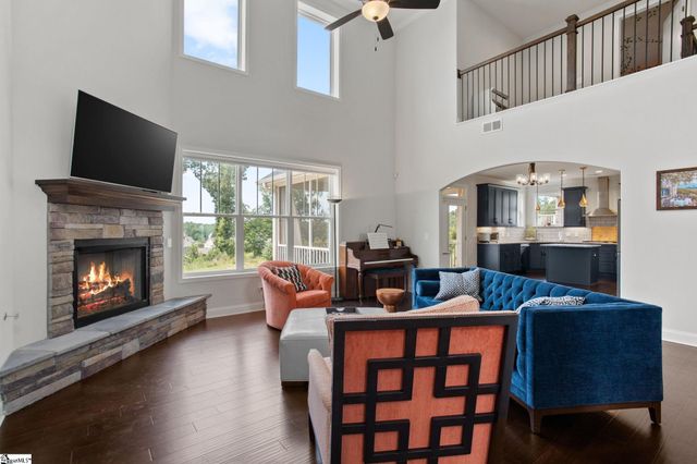 222 Montview Circle, Greenville, SC 29617