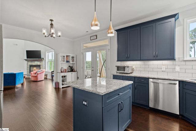 222 Montview Circle, Greenville, SC 29617