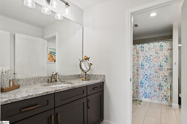 222 Montview Circle, Greenville, SC 29617