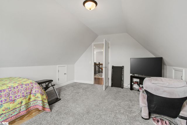 222 Montview Circle, Greenville, SC 29617