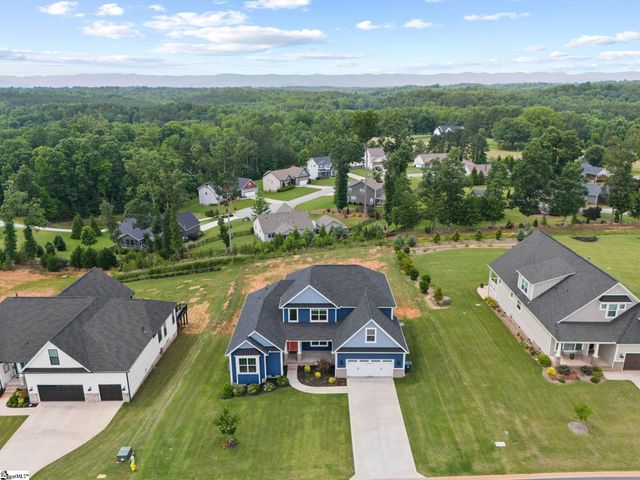 222 Montview Circle, Greenville, SC 29617