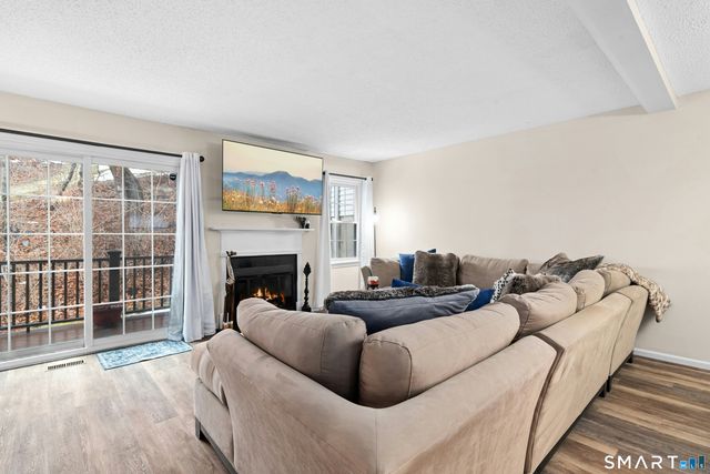 55 Mill Plain Road 19-3, Danbury, CT 06811