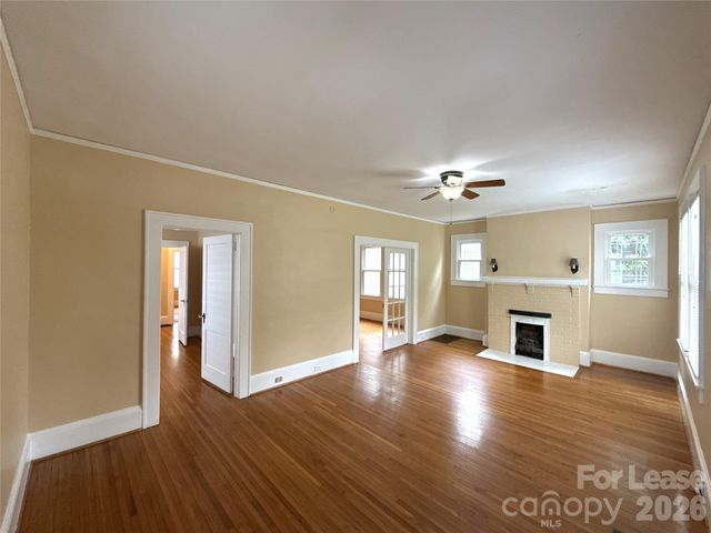 420 N Laurel Avenue, Charlotte, NC 28204