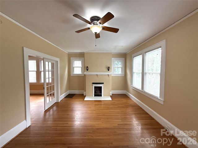420 N Laurel Avenue, Charlotte, NC 28204