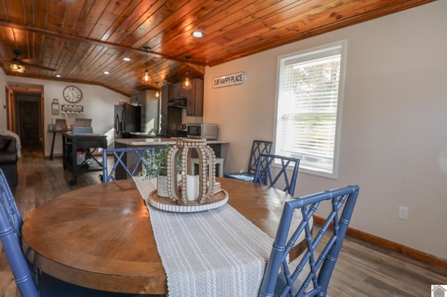 135 Livingston Rd, Gilbertsville, KY 42044