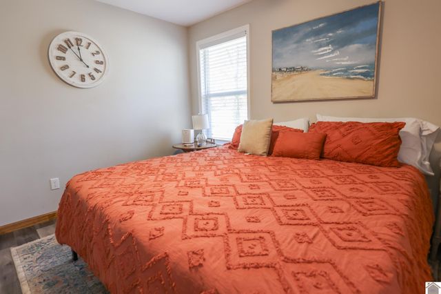 135 Livingston Rd, Gilbertsville, KY 42044