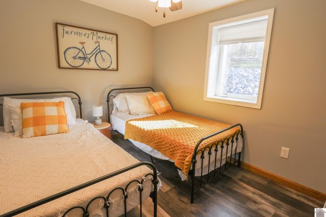 135 Livingston Rd, Gilbertsville, KY 42044