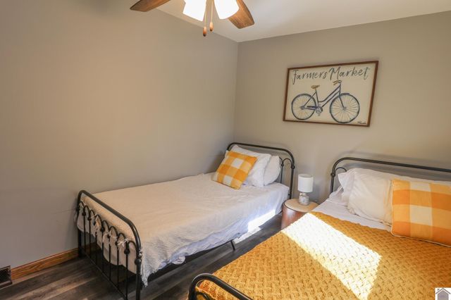 135 Livingston Rd, Gilbertsville, KY 42044