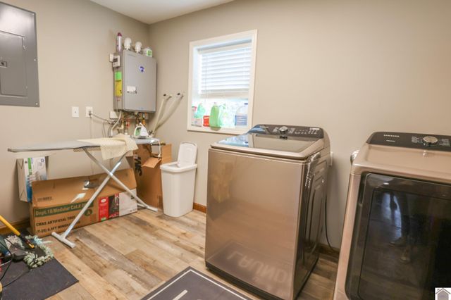 135 Livingston Rd, Gilbertsville, KY 42044