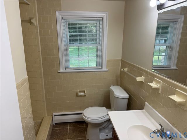 9504 Ridgefield Rd, Richmond, VA 23229