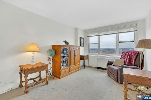 2000 Linwood Avenue 10J, Fort Lee, NJ 07024