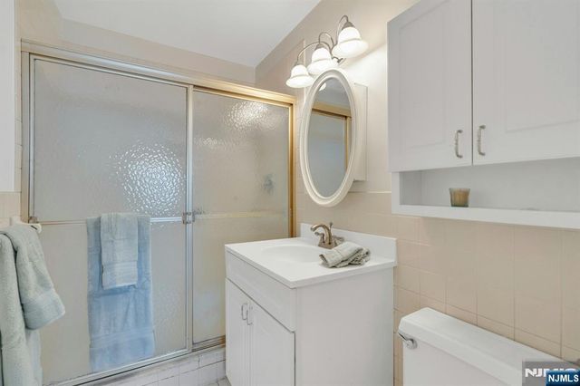 2000 Linwood Avenue 10J, Fort Lee, NJ 07024