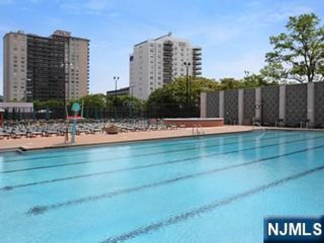 2000 Linwood Avenue 10J, Fort Lee, NJ 07024