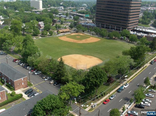 2000 Linwood Avenue 10J, Fort Lee, NJ 07024