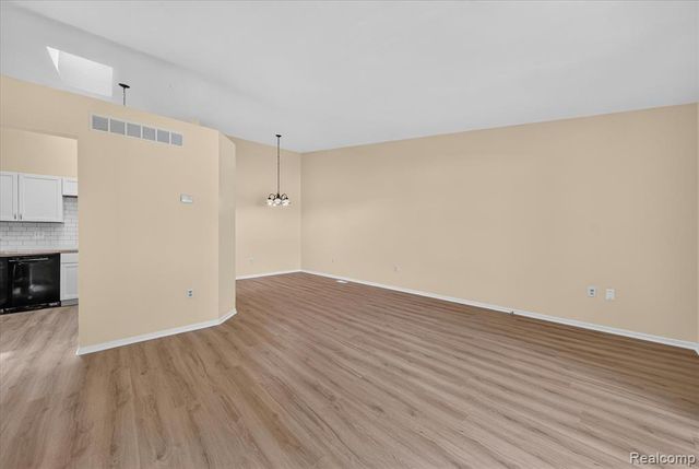 43628 W Arbor Way Drive 103, Canton, MI 48188