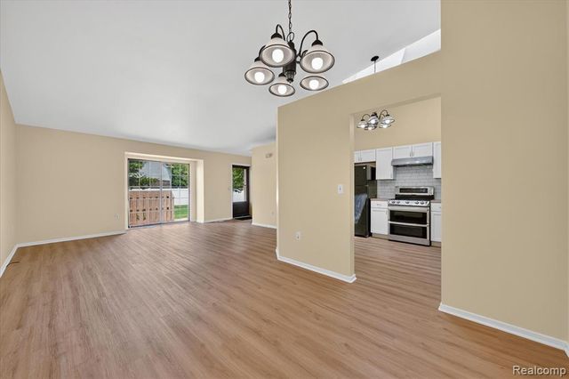 43628 W Arbor Way Drive 103, Canton, MI 48188
