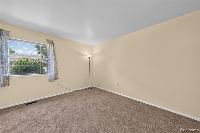 43628 W Arbor Way Drive 103, Canton, MI 48188