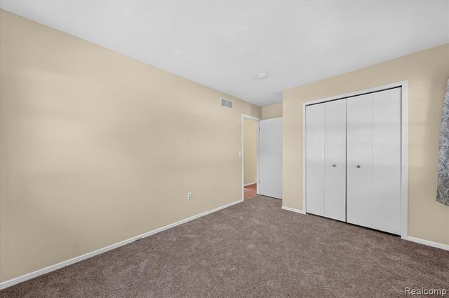 43628 W Arbor Way Drive 103, Canton, MI 48188