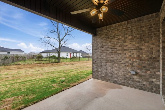 308 Cattleman Lane, Siloam Springs, AR 72761