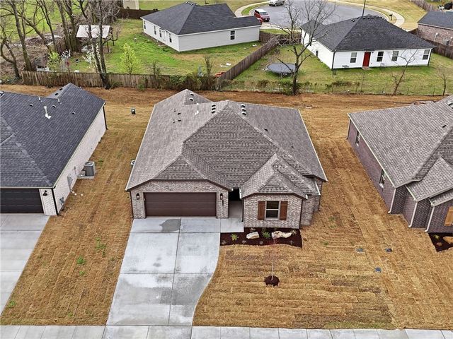 308 Cattleman Lane, Siloam Springs, AR 72761