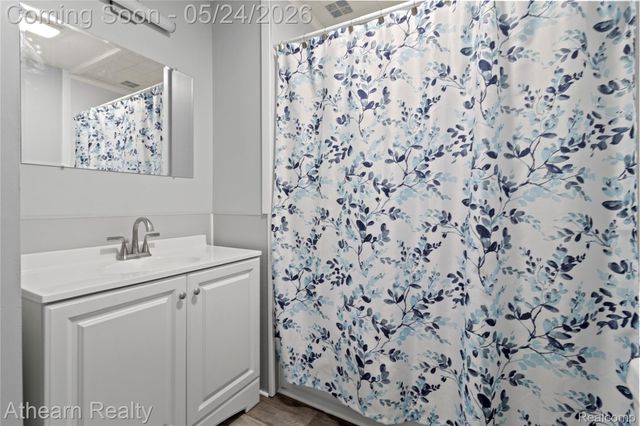 5460 Henderson Road, Richfield Township, MI 48423