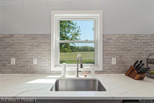 5460 Henderson Road, Richfield Township, MI 48423