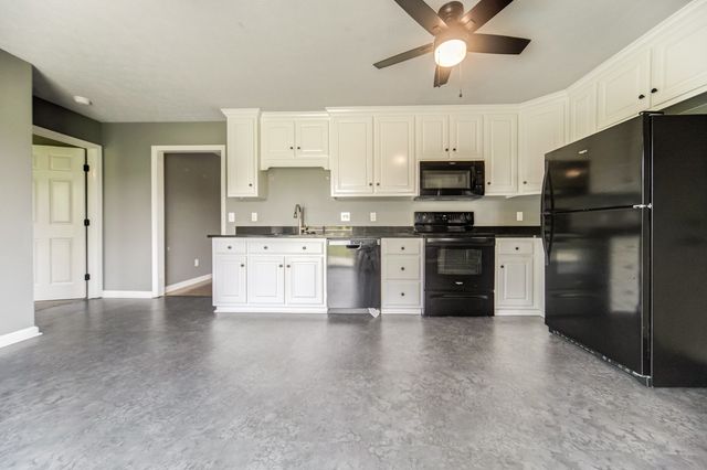 177 Hedgeway Ct, Gallatin, TN 37066