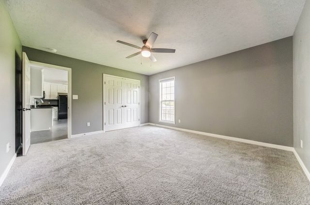 177 Hedgeway Ct, Gallatin, TN 37066