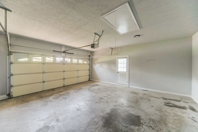 177 Hedgeway Ct, Gallatin, TN 37066