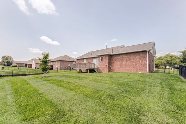 177 Hedgeway Ct, Gallatin, TN 37066