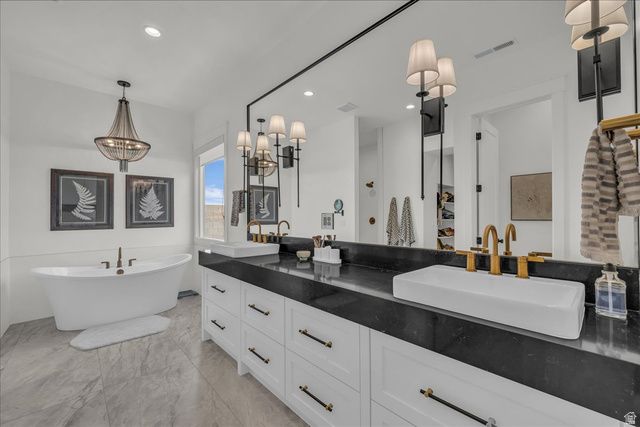 2909 S KATE LN, Washington, UT 84780