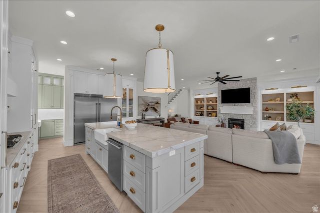 2909 S KATE LN, Washington, UT 84780