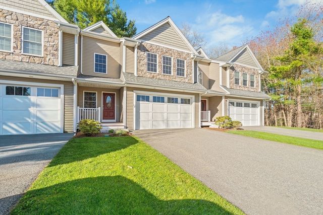 215 Rangeway Road 12, Billerica, MA 01862