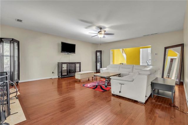 5238 Lexmark SW Circle, Atlanta, GA 30331