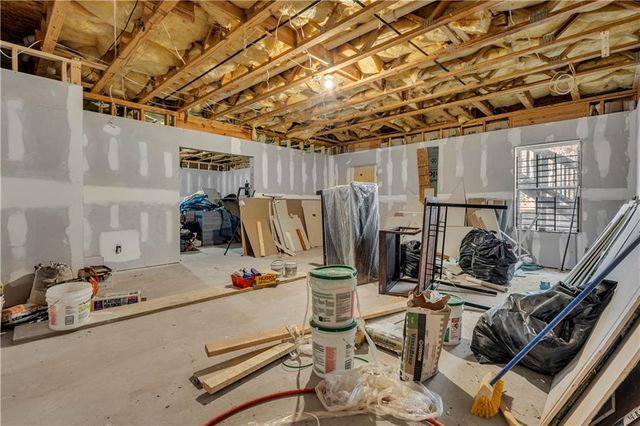 5238 Lexmark SW Circle, Atlanta, GA 30331