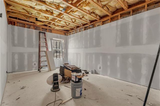 5238 Lexmark SW Circle, Atlanta, GA 30331