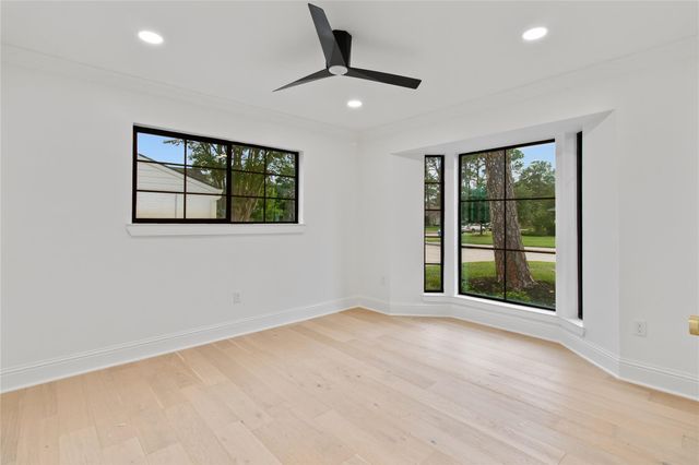 1911 Briarmead Drive, Houston, TX 77057