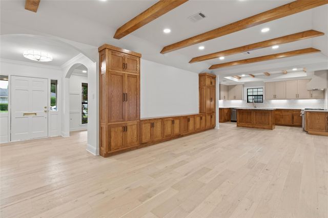 1911 Briarmead Drive, Houston, TX 77057