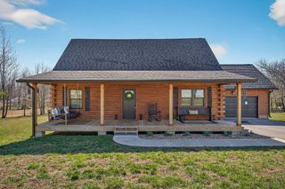 108 Crestview Ln, Livingston, TN 38570