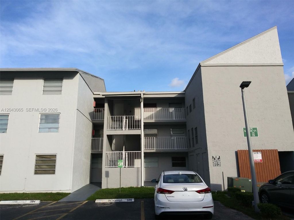 8475 SW 156th Court 335, Miami, FL 33193