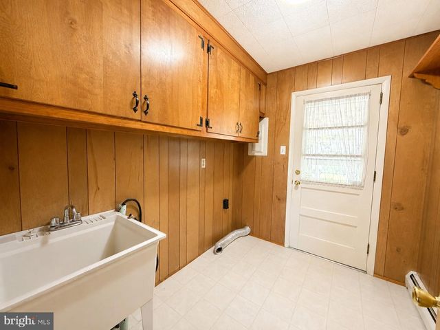 416 JENNIFER LN, Norristown, PA 19403