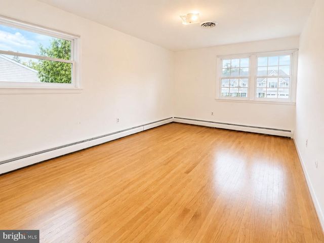 416 JENNIFER LN, Norristown, PA 19403