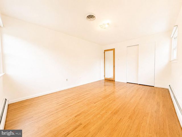416 JENNIFER LN, Norristown, PA 19403