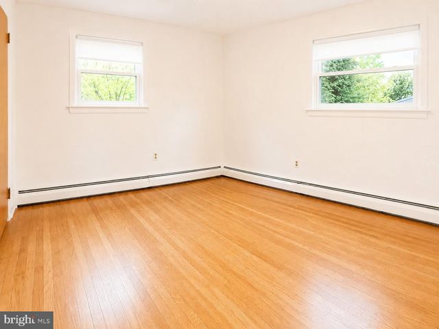 416 JENNIFER LN, Norristown, PA 19403