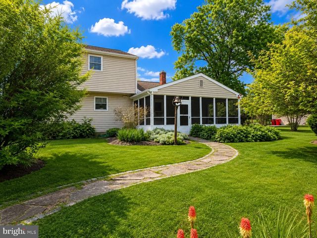 416 JENNIFER LN, Norristown, PA 19403