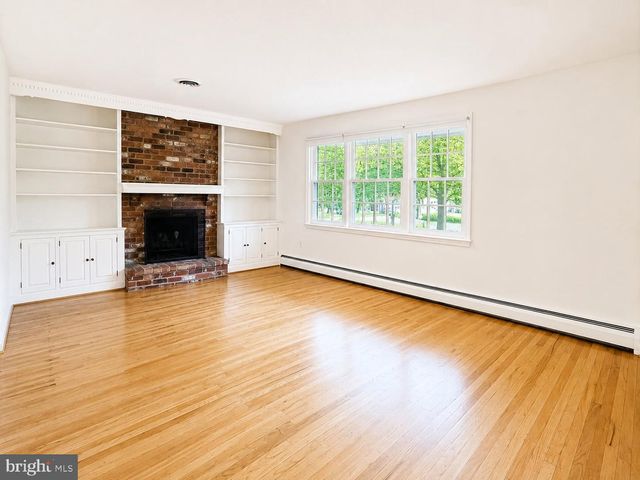 416 JENNIFER LN, Norristown, PA 19403